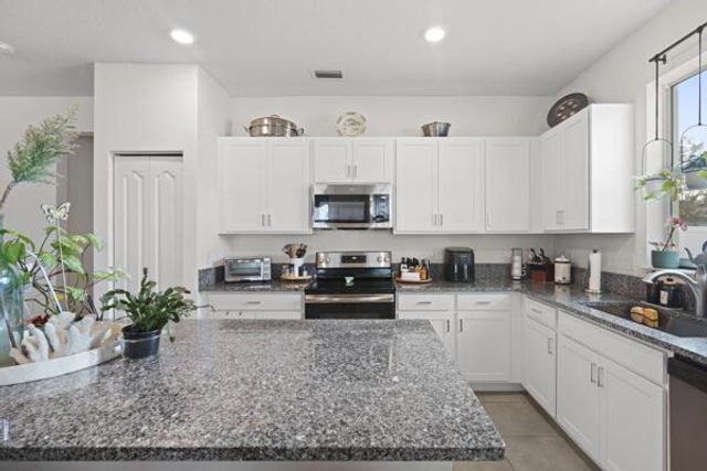 12500 NW Stanis Lane, Port St. Lucie, FL 34987