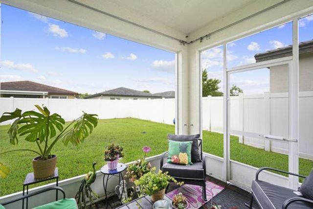 12500 NW Stanis Lane, Port St. Lucie, FL 34987
