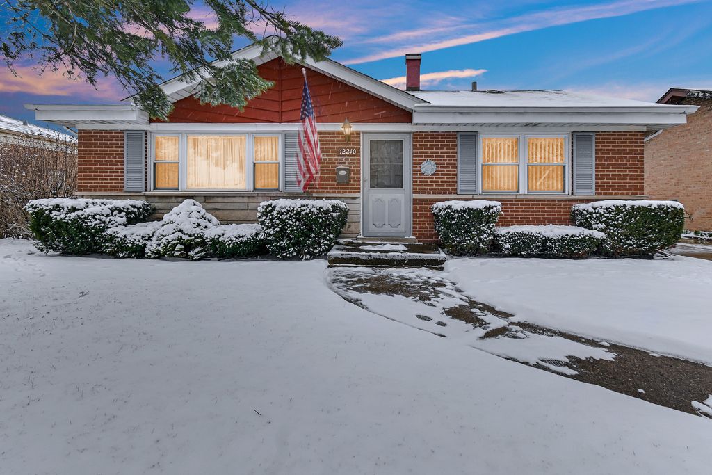 12210 S Harding Avenue, Alsip, IL 60803