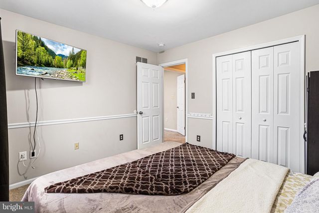 767 HUNTER DR, Pennsburg, PA 18073