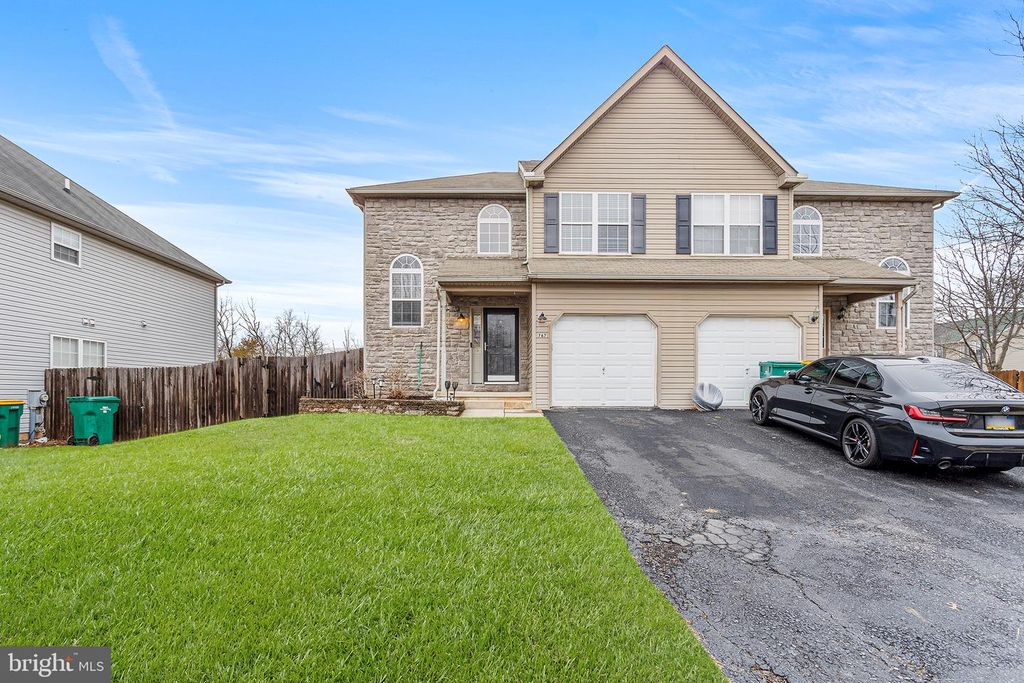 767 HUNTER DR, Pennsburg, PA 18073