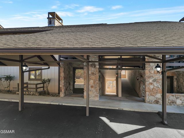 1824 Oriole Road, Gatlinburg, TN 37738