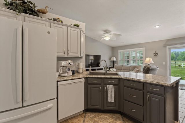 22710 Diamond Cove Street, Lagrange Twp, MI 49031