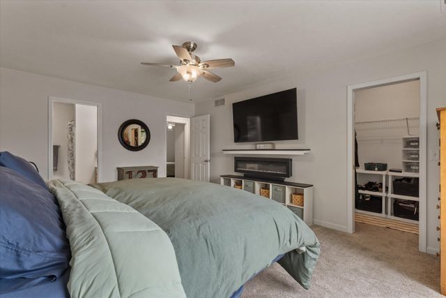 22710 Diamond Cove Street, Lagrange Twp, MI 49031