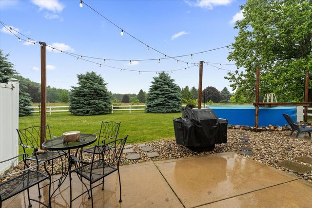 22710 Diamond Cove Street, Lagrange Twp, MI 49031