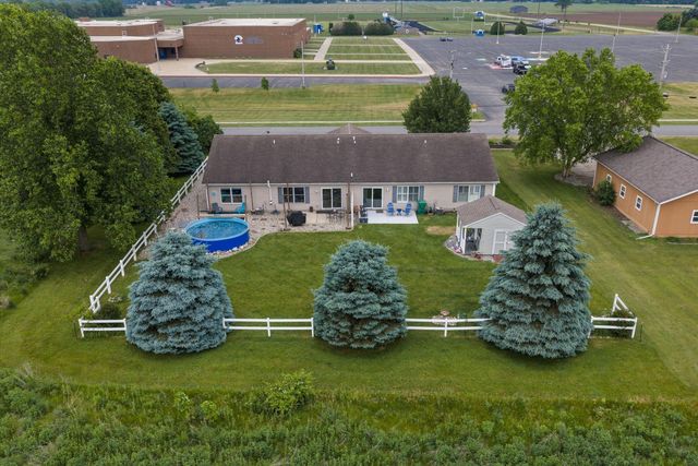 22710 Diamond Cove Street, Lagrange Twp, MI 49031