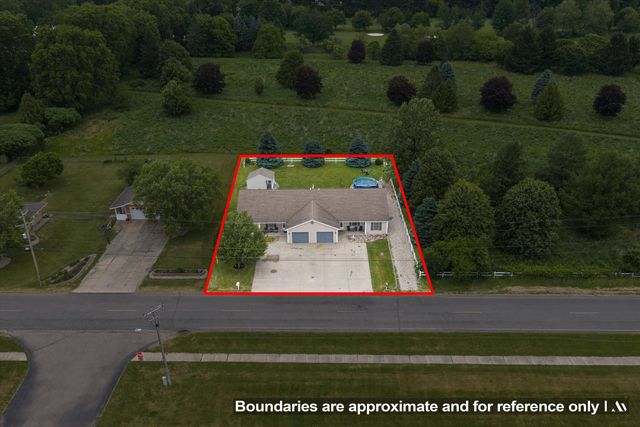 22710 Diamond Cove Street, Lagrange Twp, MI 49031