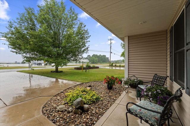 22710 Diamond Cove Street, Lagrange Twp, MI 49031