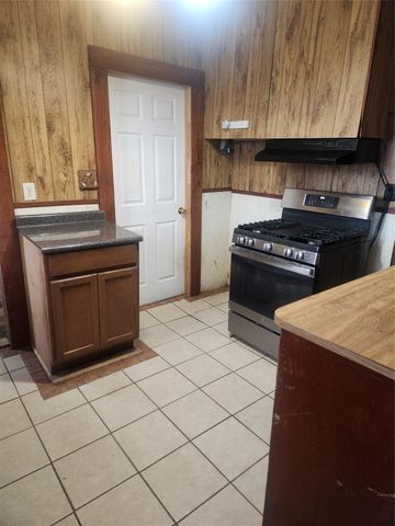 5387 S Fm 441 Road, Louise, TX 77455