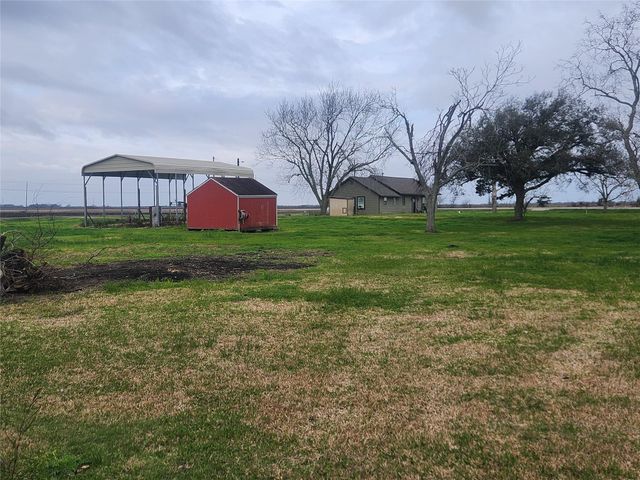 5387 S Fm 441 Road, Louise, TX 77455