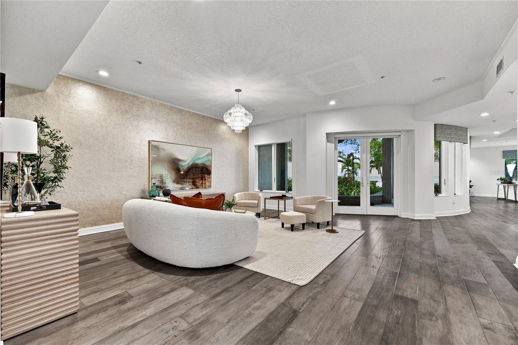 Image 11 of property listing at 3507 BAYSHORE BOULEVARD 102, Tampa, FL 33629
