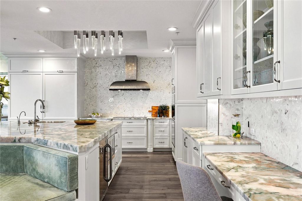 Image 14 of property listing at 3507 BAYSHORE BOULEVARD 102, Tampa, FL 33629