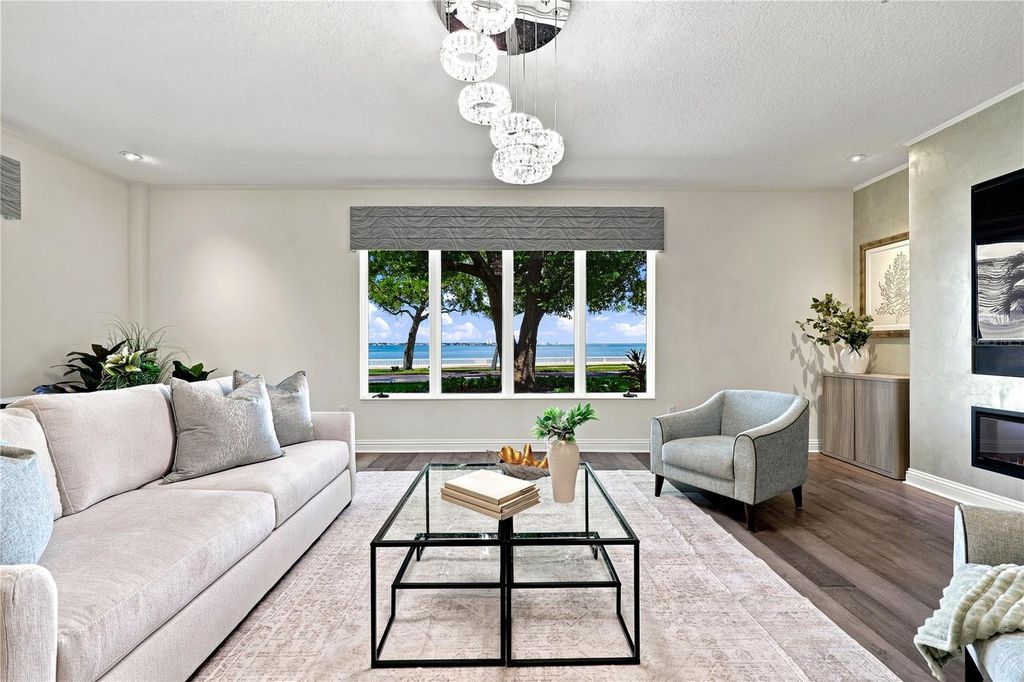 Image 22 of property listing at 3507 BAYSHORE BOULEVARD 102, Tampa, FL 33629