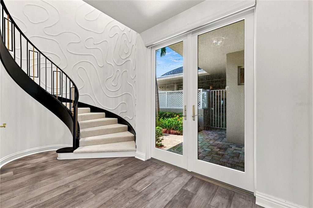 Image 26 of property listing at 3507 BAYSHORE BOULEVARD 102, Tampa, FL 33629