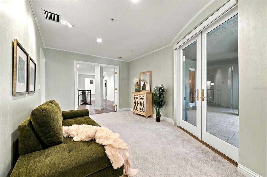 Image 39 of property listing at 3507 BAYSHORE BOULEVARD 102, Tampa, FL 33629
