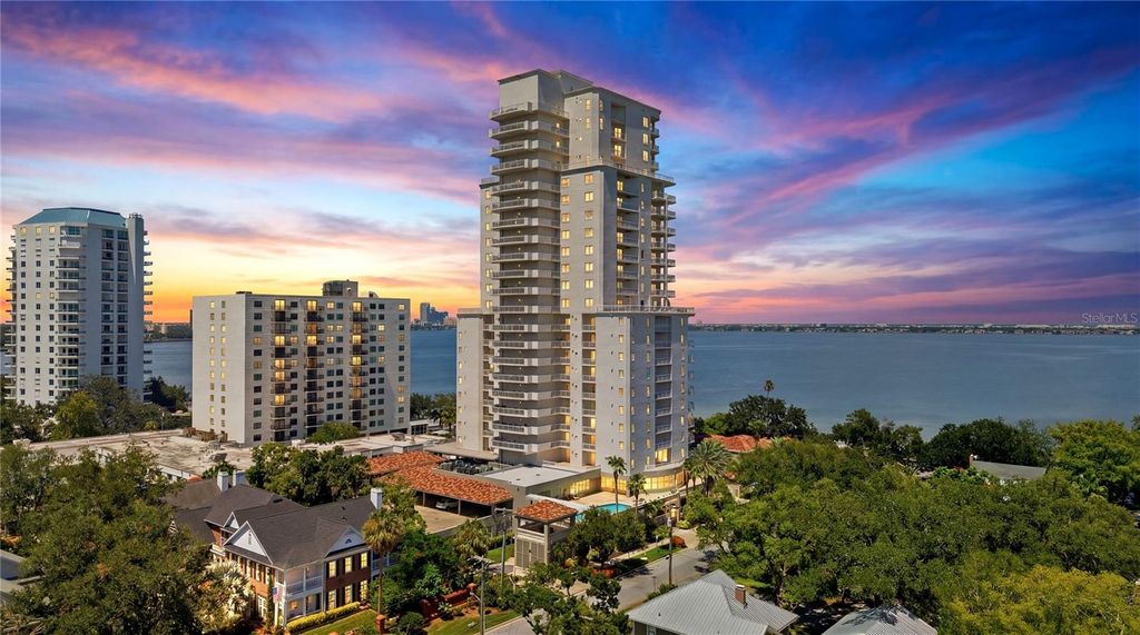 Image 9 of property listing at 3507 BAYSHORE BOULEVARD 102, Tampa, FL 33629