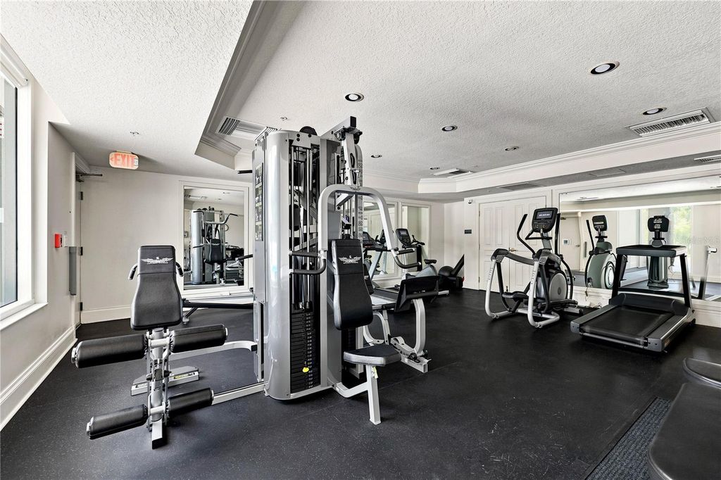 Image 84 of property listing at 3507 BAYSHORE BOULEVARD 102, Tampa, FL 33629