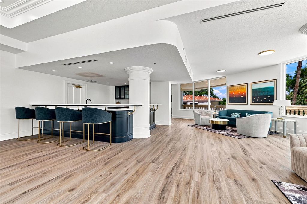 Image 86 of property listing at 3507 BAYSHORE BOULEVARD 102, Tampa, FL 33629