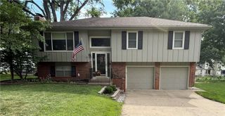 9117 Hayes Drive, Overland Park, KS 66212