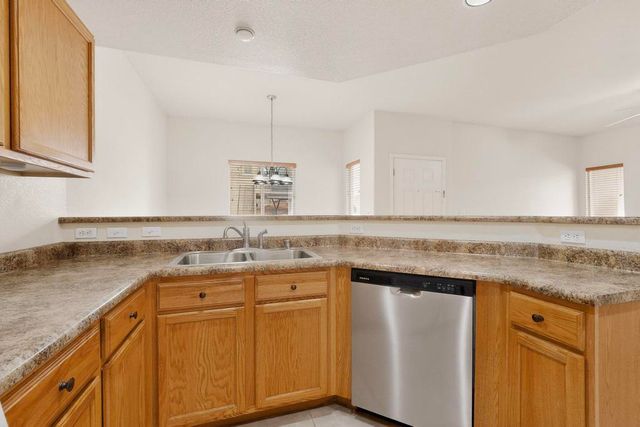 6800 Vista Del Norte Road NE 1711, Albuquerque, NM 87113