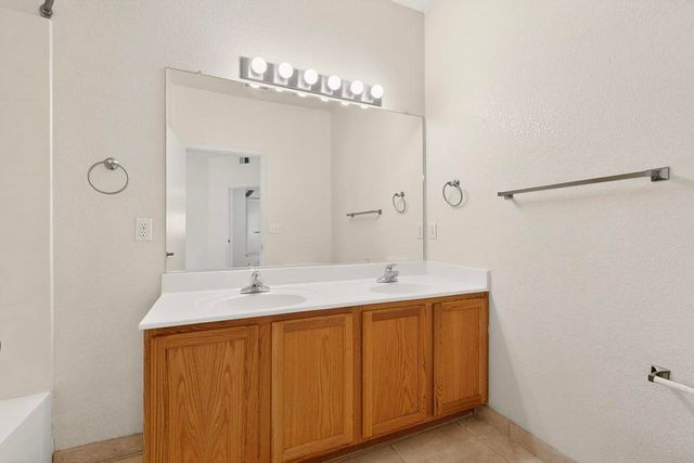 6800 Vista Del Norte Road NE 1711, Albuquerque, NM 87113