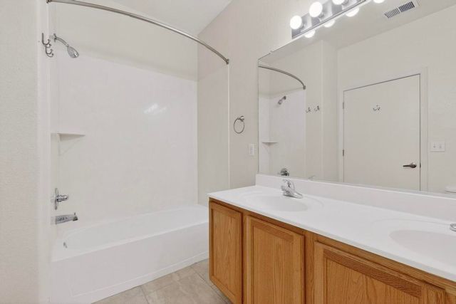 6800 Vista Del Norte Road NE 1711, Albuquerque, NM 87113