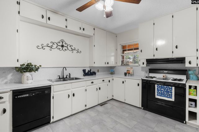 2004 Medfield Drive, Camden, SC 29020