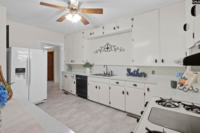 2004 Medfield Drive, Camden, SC 29020