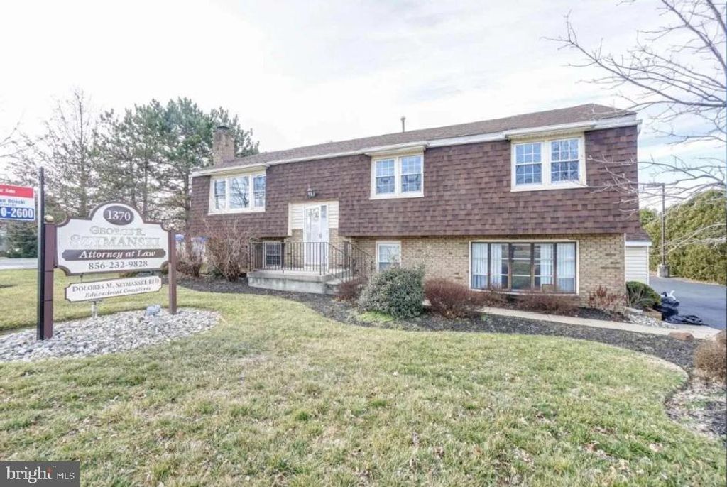 1370 CHEWS LANDING RD, Clementon, NJ 08021 — exterior