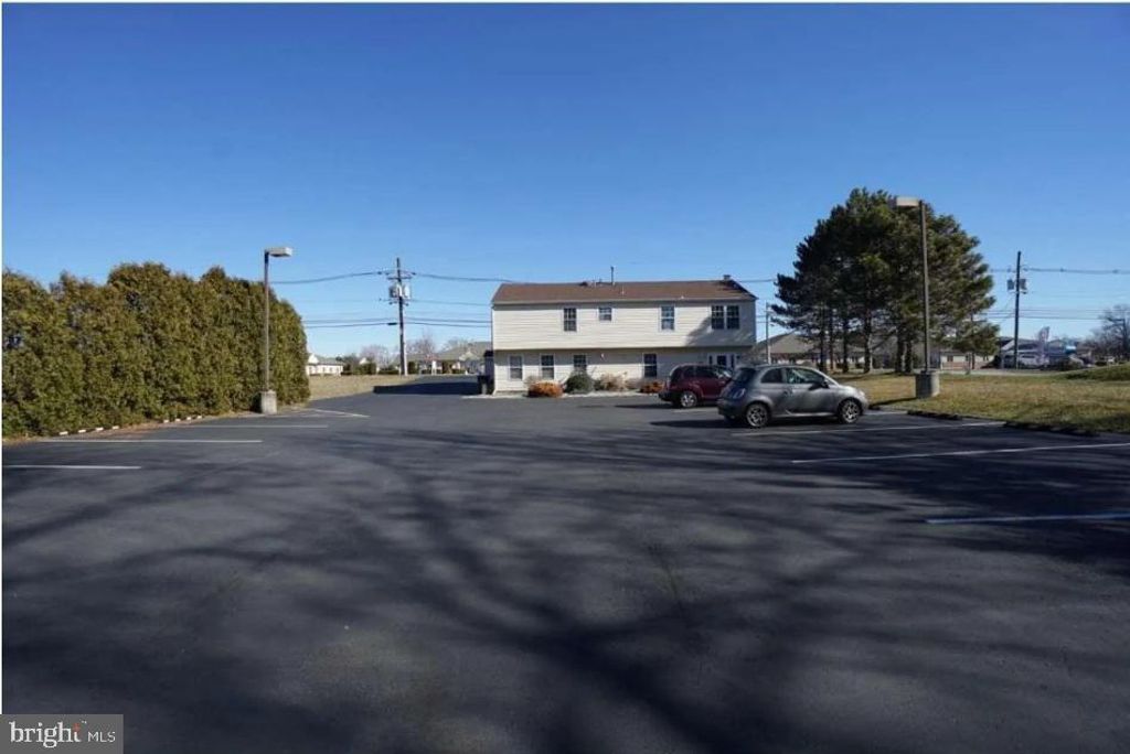 1370 CHEWS LANDING RD, Clementon, NJ 08021 — photo 2