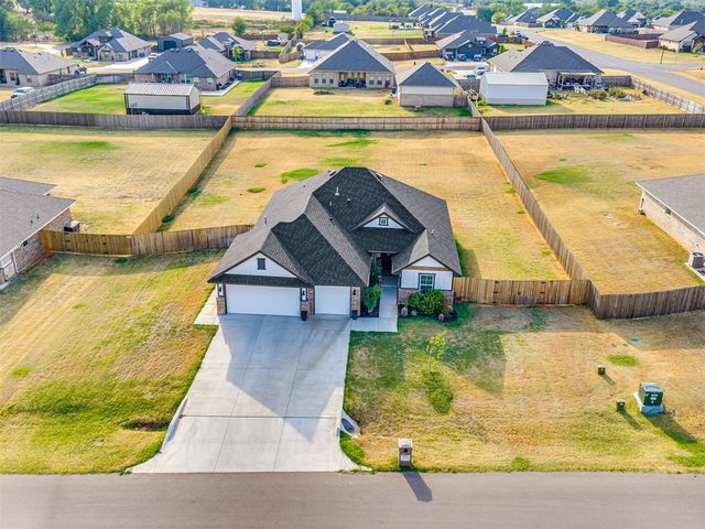 2777 Juneberry Lane, Newcastle, OK 73065
