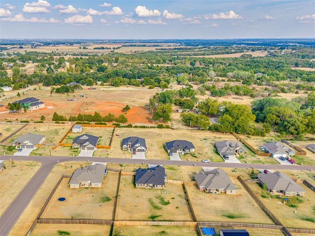 2777 Juneberry Lane, Newcastle, OK 73065