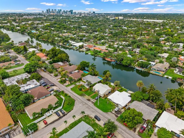 1717 NE 20TH Avenue, Fort Lauderdale, FL 33305