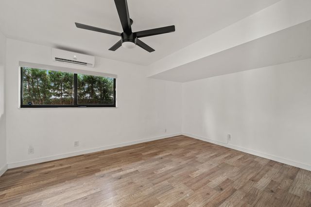1717 NE 20TH Avenue, Fort Lauderdale, FL 33305