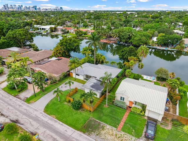 1717 NE 20TH Avenue, Fort Lauderdale, FL 33305