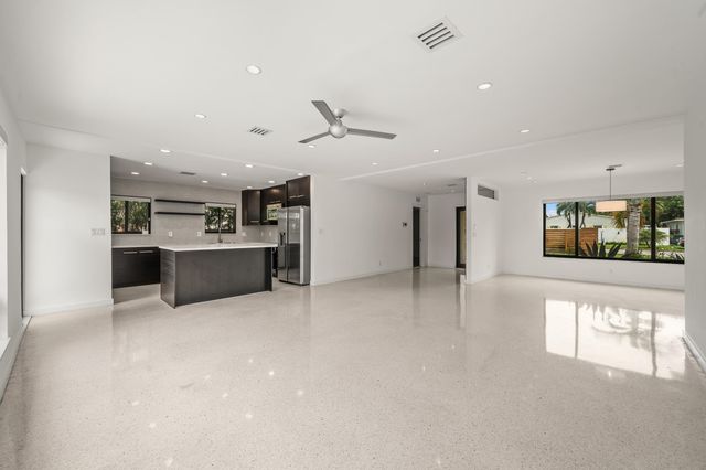 1717 NE 20TH Avenue, Fort Lauderdale, FL 33305