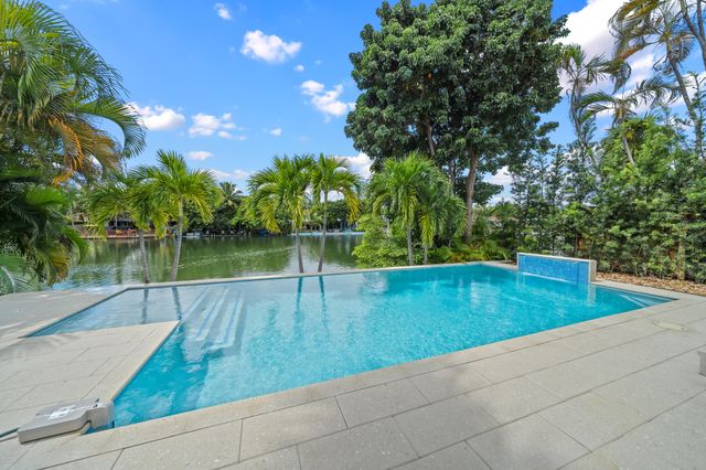 1717 NE 20TH Avenue, Fort Lauderdale, FL 33305