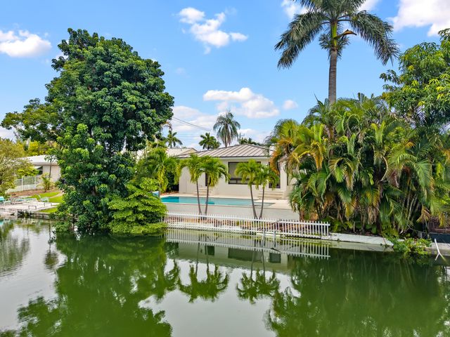 1717 NE 20TH Avenue, Fort Lauderdale, FL 33305