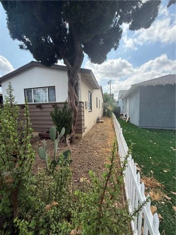 7663 Willis Ave, Van Nuys, CA 91405