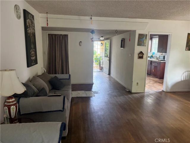 7663 Willis Ave, Van Nuys, CA 91405