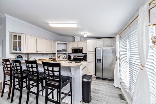 169 Constant Drive, Thibodaux, LA 70301