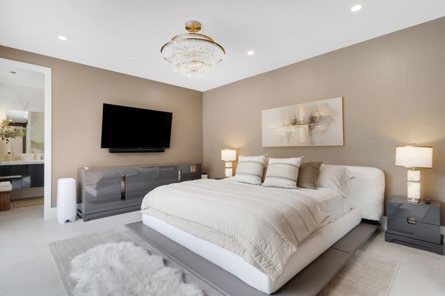 1504 NE 6TH Court, Fort Lauderdale, FL 33304