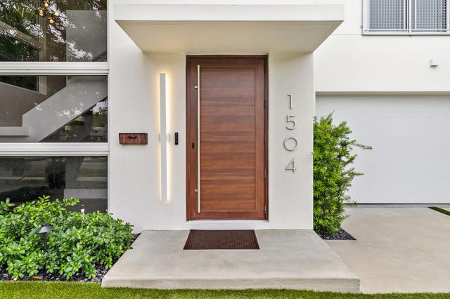 1504 NE 6TH Court, Fort Lauderdale, FL 33304