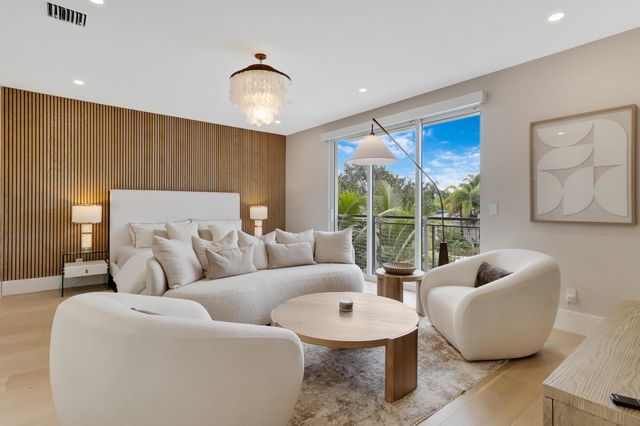 1504 NE 6TH Court, Fort Lauderdale, FL 33304