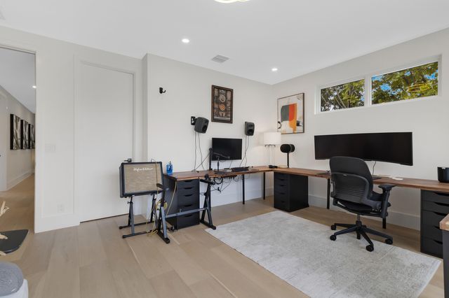 1504 NE 6TH Court, Fort Lauderdale, FL 33304