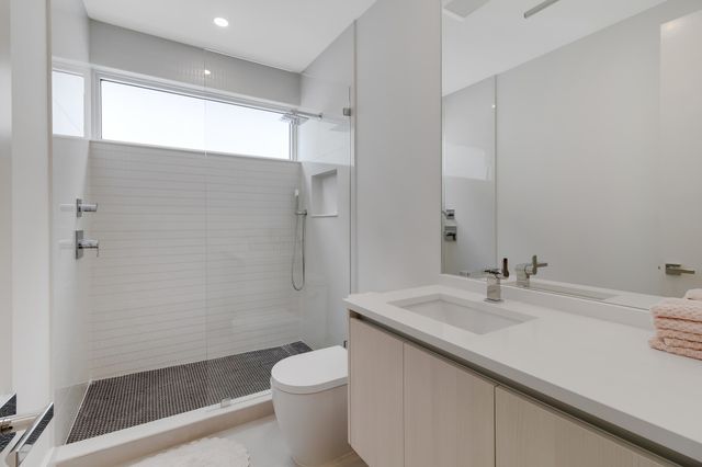 1504 NE 6TH Court, Fort Lauderdale, FL 33304
