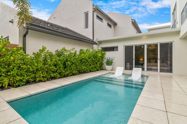 1504 NE 6TH Court, Fort Lauderdale, FL 33304