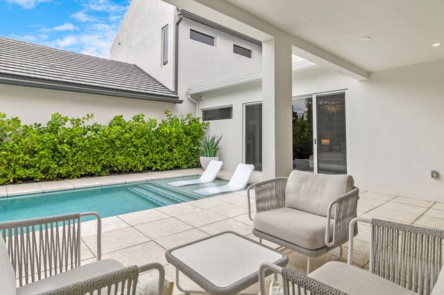 1504 NE 6TH Court, Fort Lauderdale, FL 33304