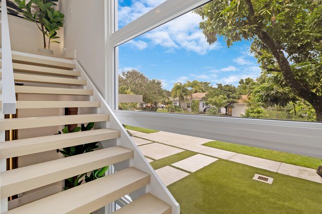 1504 NE 6TH Court, Fort Lauderdale, FL 33304