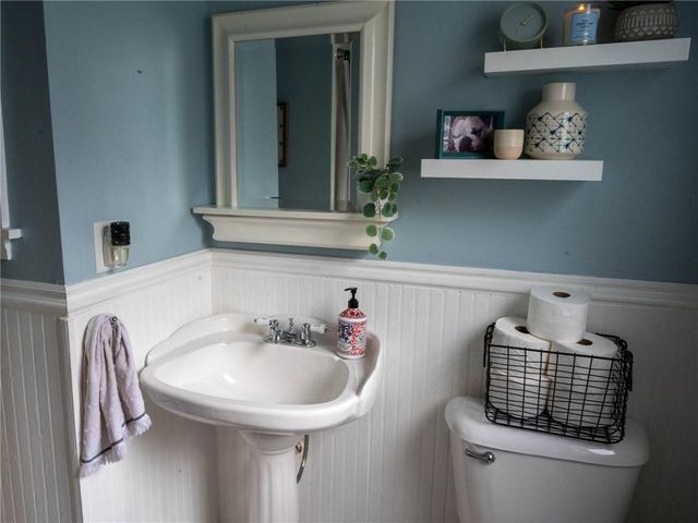 7551 Grand Avenue, Kansas City, MO 64114